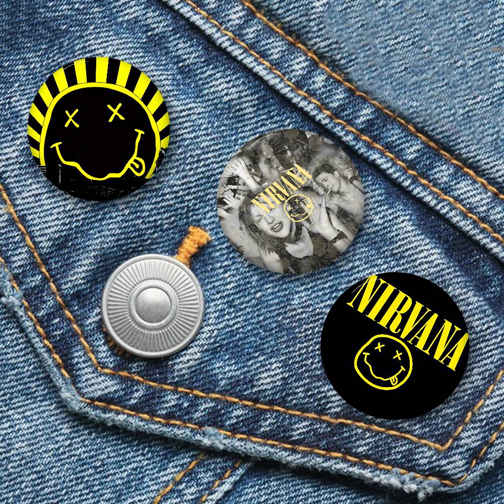 N-Nirvana New Brooches Soft Bu - Gaming Console Buttons recension och pris